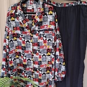 NWOT Womens Disney World Mickey Mouse Red, And Black Graphic PJ's.  Size L/XL.